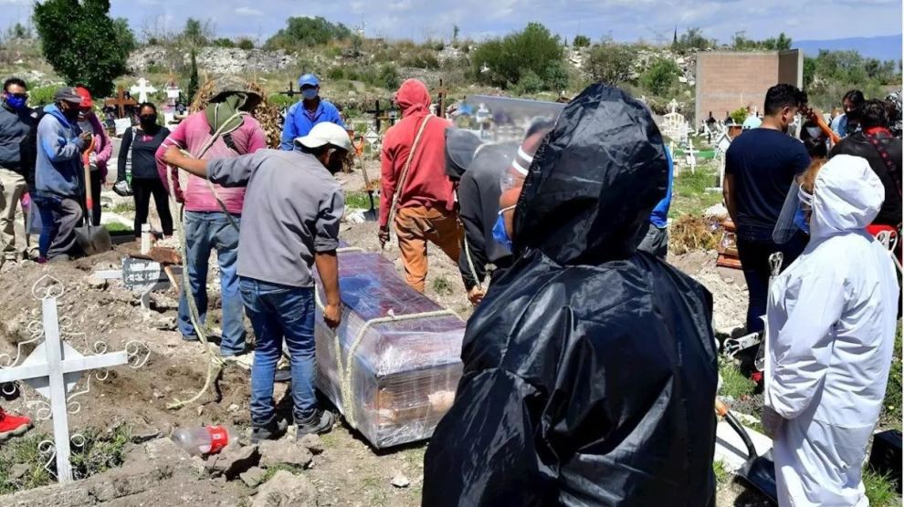 Más de 133 mil muertos por coronavirus en México