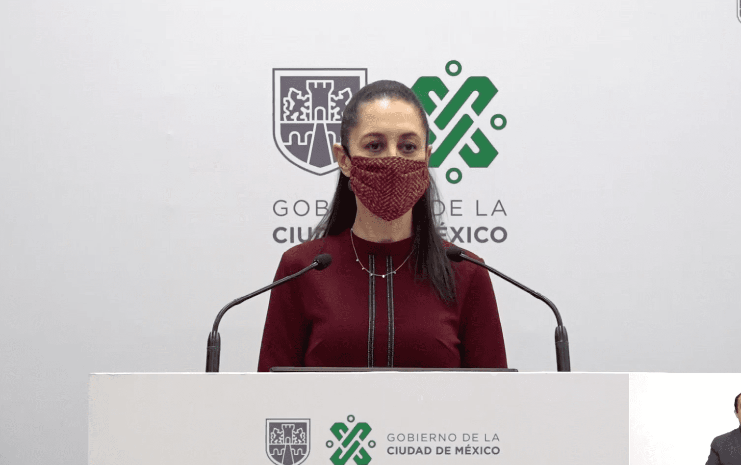 CDMX permanece en semáforo rojo, reportan leve tendencia a la baja