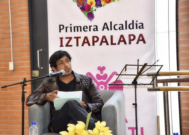 En Iztapalapa presentan escuela de box y realizan conversatorio con Tenoch Huerta