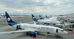 Aeroméxico podría despedir a 374 sobrecargos más