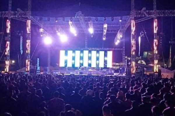 ¡Sin temor al Covid-19! Realizan concierto masivo en Chiapas