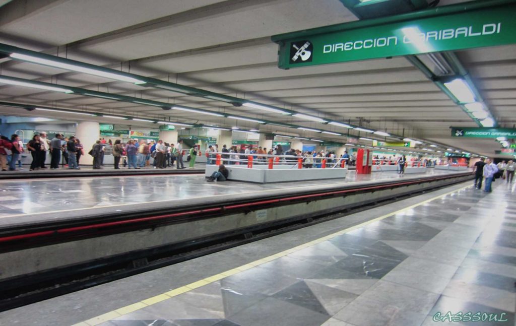 Reportan falla en Línea 8 del Metro de CDMX #VIDEO