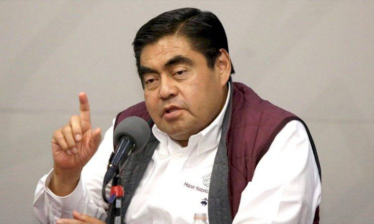 Puebla permanece en semáforo rojo por desacato de medidas