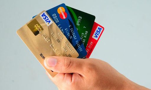 Aumentan 60% pagos con tarjeta de crédito en farmacias y consultorios