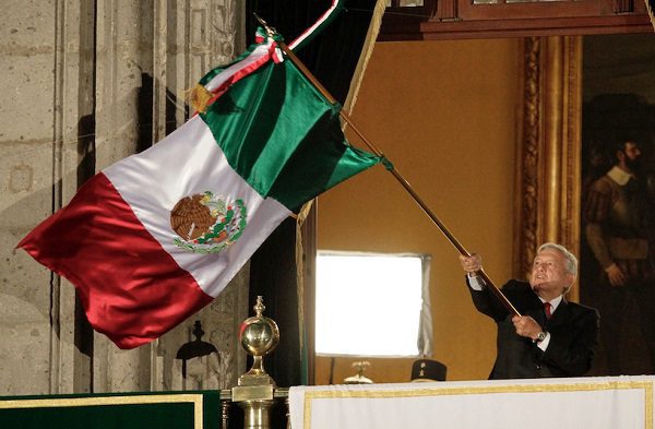 Pide López Obrador que vacuna mexicana contra covid se llame "Patria"
