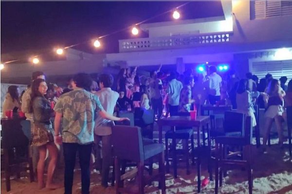 En plena pandemia, suspenden fiesta en Yucatán con al menos 70 jóvenes