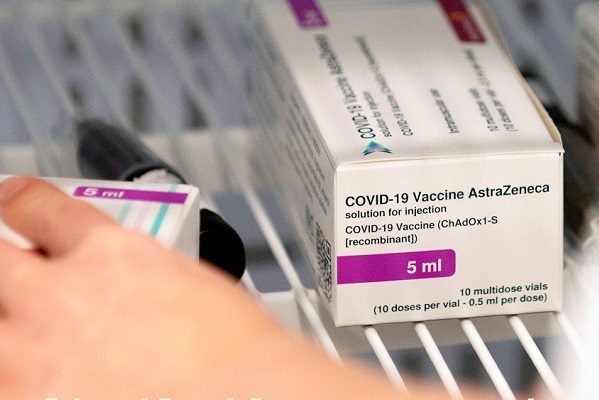 Oxford no informó a voluntarios del error en la dosis de su vacuna anticovid