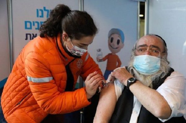 A nivel mundial, número de vacunados ya supera al contagios de Covid-19