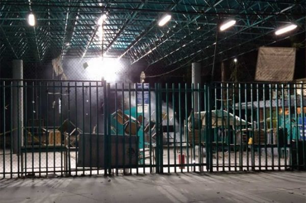 Embozados toman el plantel número 3 del Colegio de Bachilleres