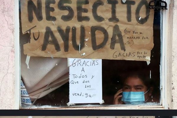 Familia contagiada con Covid-19 se encerró y pidió ayuda desde ventana
