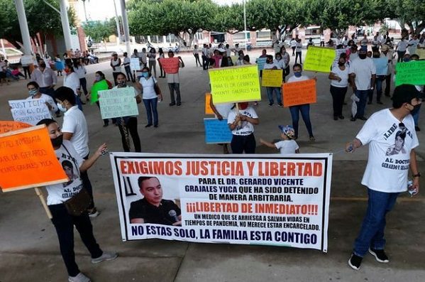 Repararán daño a médico chiapaneco detenido por supuesto abuso de poder