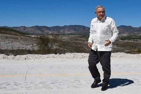 AMLO asegura que sus giras por el país lo "fortalecen"