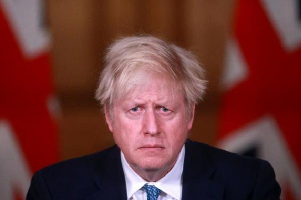 Boris Johnson perfila un "cauteloso, pero irreversible" desconfinamiento