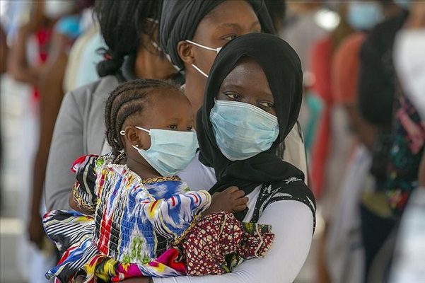 Variante sudafricana no es más mortal, pero sí más contagiosa: OMS