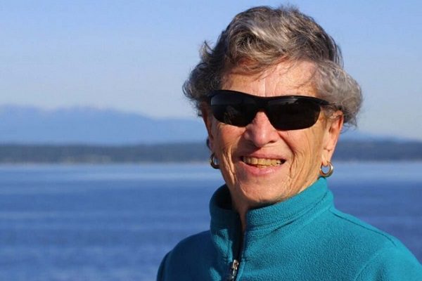 Abuelita de 90 años caminó 10 km para ser vacunada