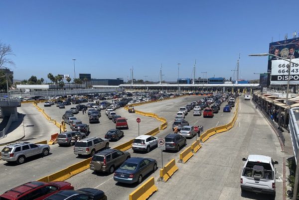 Por Covid-19, EU extiende cierre de fronteras un mes más