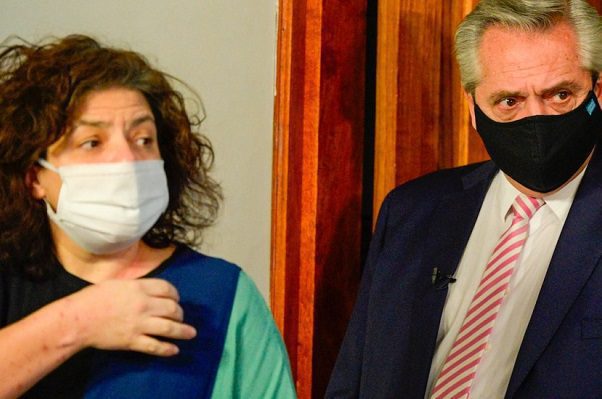 Escándalo de vacunación en Argentina llevó a la renuncia de ministro de Salud