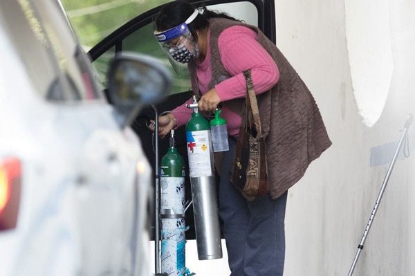 Gobierno elimina aranceles a importación de vacunas anticovid y tanques de oxígeno