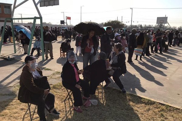Así se vivió la caótica vacunación covid en Ecatepec #VIDEOS