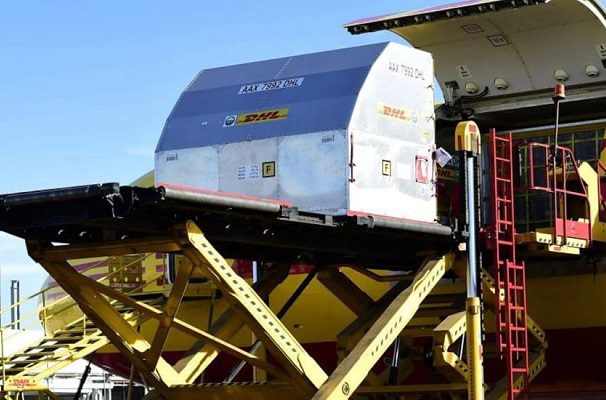 Llegan a México más de 500 mil vacunas anticovid de Pfizer