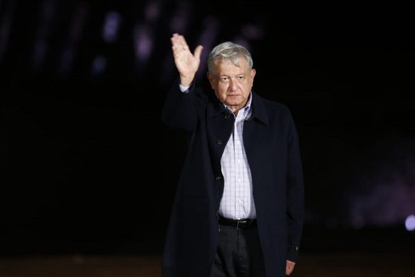 AMLO propone cambiar nombre a Secretaría de Comunicaciones y Transportes