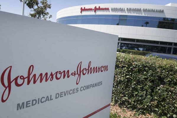 Comité de la FDA recomienda aprobar vacuna de Johnson & Johnson