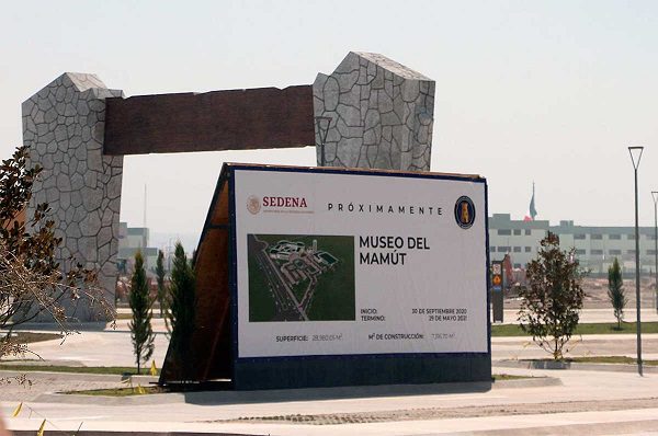 AMLO asegura construcción de Museo del Mamut en Santa Lucía