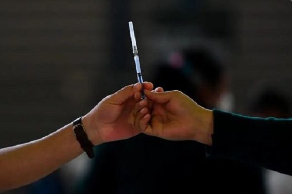 IMSS y universidad michoacana desarrollarán vacuna covid