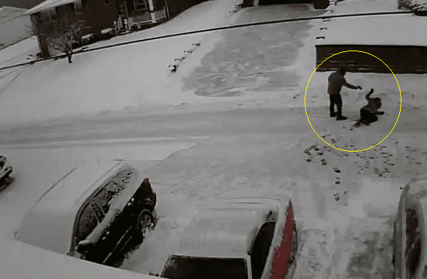 Discusión vecinal termina en tragedia cuando vecino saca un arma #VIDEO