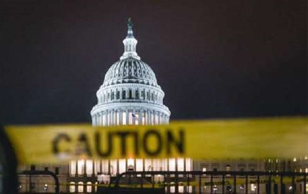 Investigan a sacerdote que realizó exorcismo durante toma del Capitolio