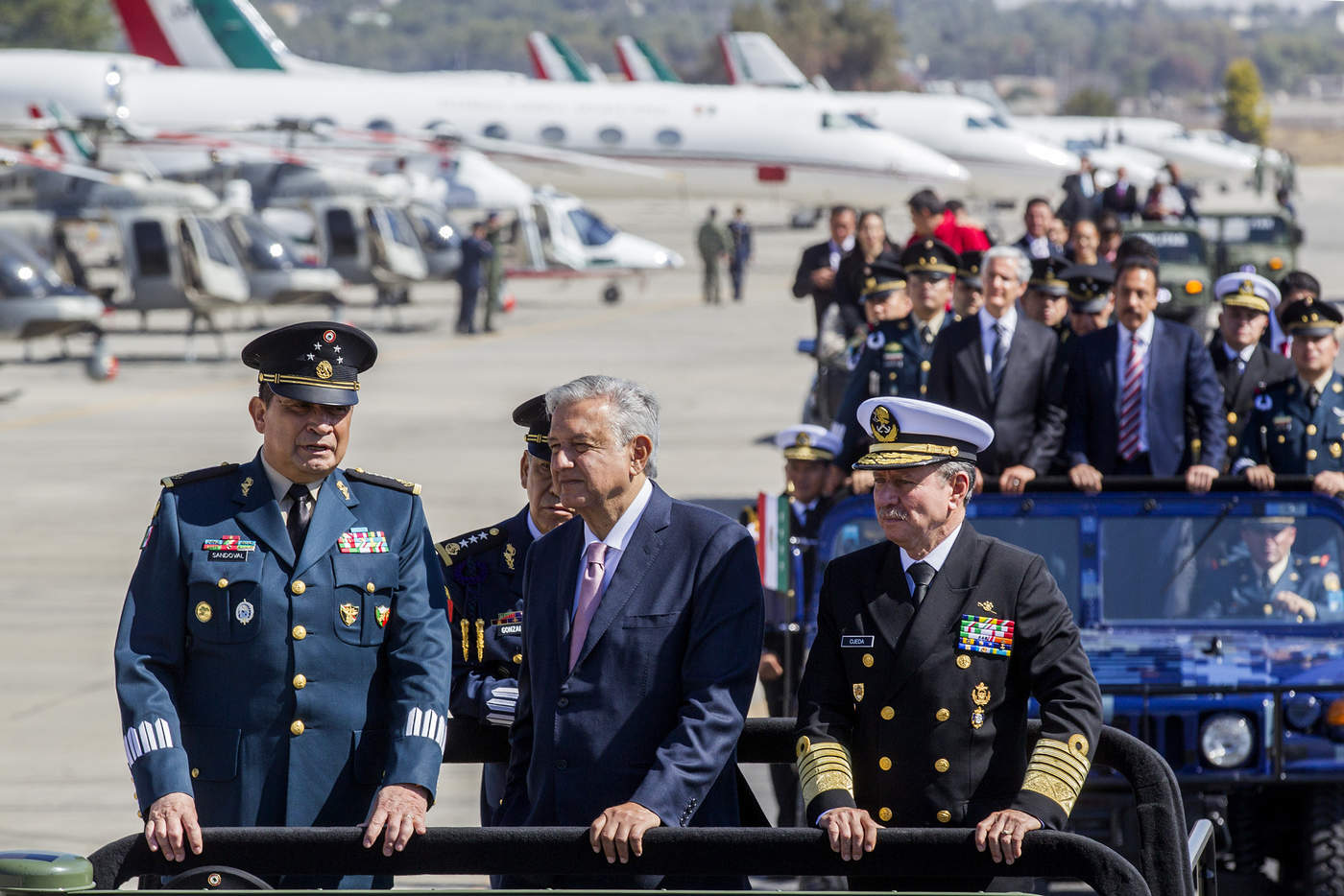 Anuncia AMLO subasta de 19 aeronaves para recaudar 500 mdp