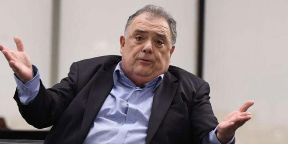 Retiran a diputado argentino de visita oficial a México, por escándalo de vacunas