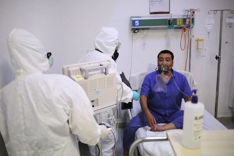 Harvard probará tratamiento contra COVID-19 desarrollado por científicos mexicanos