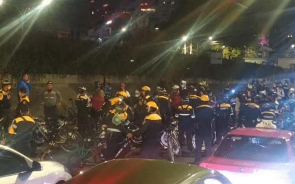 11 policías suspendidos, tras enfrentamiento con ciclistas en Periférico