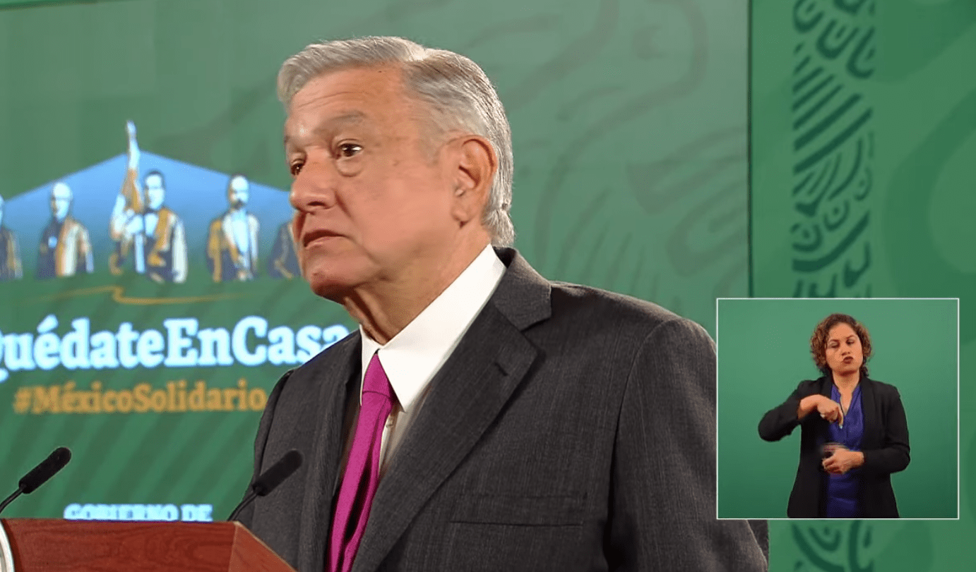 Vacunas de AstraZeneca podrían llegar a México el domingo: AMLO