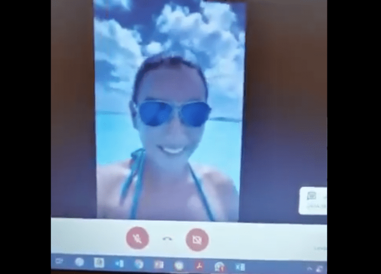 Alumna toma clase en línea desde playa de Cancún #VIDEO