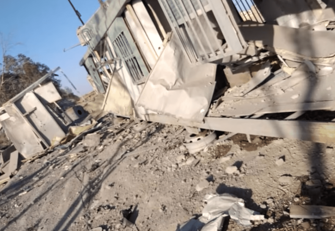 Así quedó el lugar atacado por EUA en Siria #VIDEO