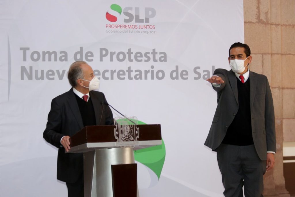 Miguel Ángel Lutzow toma protesta como nuevo secretario de Salud en SLP