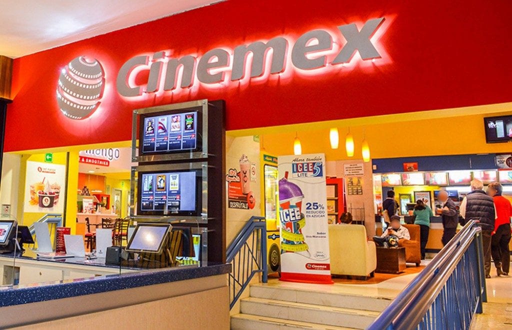 Cierra Cinemex Online, sólo queda autocinema