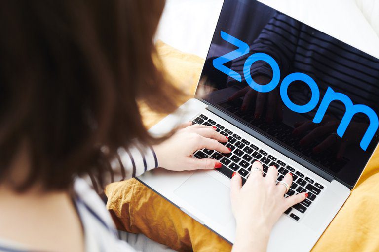 Zoom permitirá transcribir automáticamente todas tus cuentas