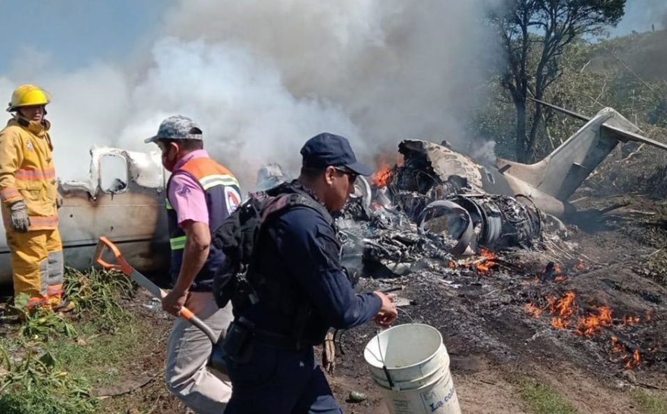 Personal médico viajaba en aeronave de la Fuerza Aérea que se desplomó