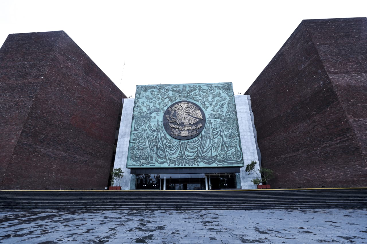 Diputados turnan a comisiones iniciativa de reforma eléctrica de AMLO