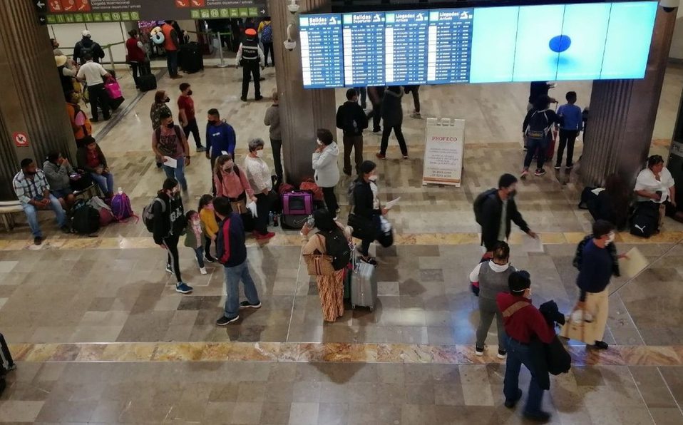 Impone SFP multa de 110 millones de pesos a exfuncionaria de AICM