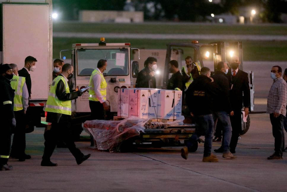 Se reanuda envío de vacuna anticovid de Pfizer a CDMX, tras retraso por tormenta invernal