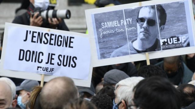 Alumna de profesor asesinado en París, admite que mintió al acusarlo de islamofobia