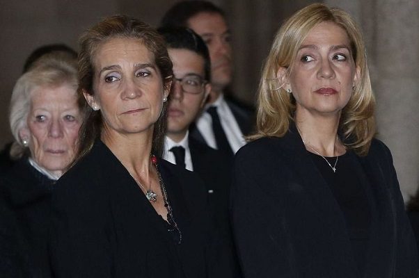 Causa indignación vacunación anticipada de hermanas de rey Felipe VI de España