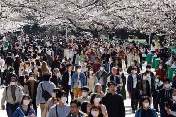 Japón extiende estado de emergencia en Tokio