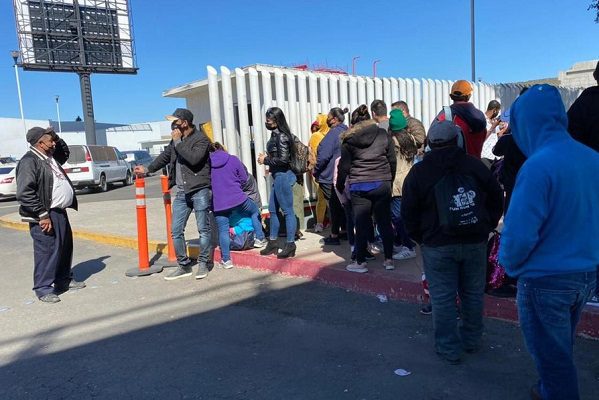 Trump tacha de "pesadilla fronteriza" las disposiciones migratorias de Biden