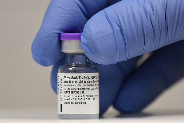 800 mil vacunas de Pfizer llegarán este martes, anuncia AMLO