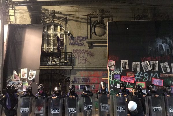 También cayó el vallado en casa de Roemer; solita protección #VIDEOS